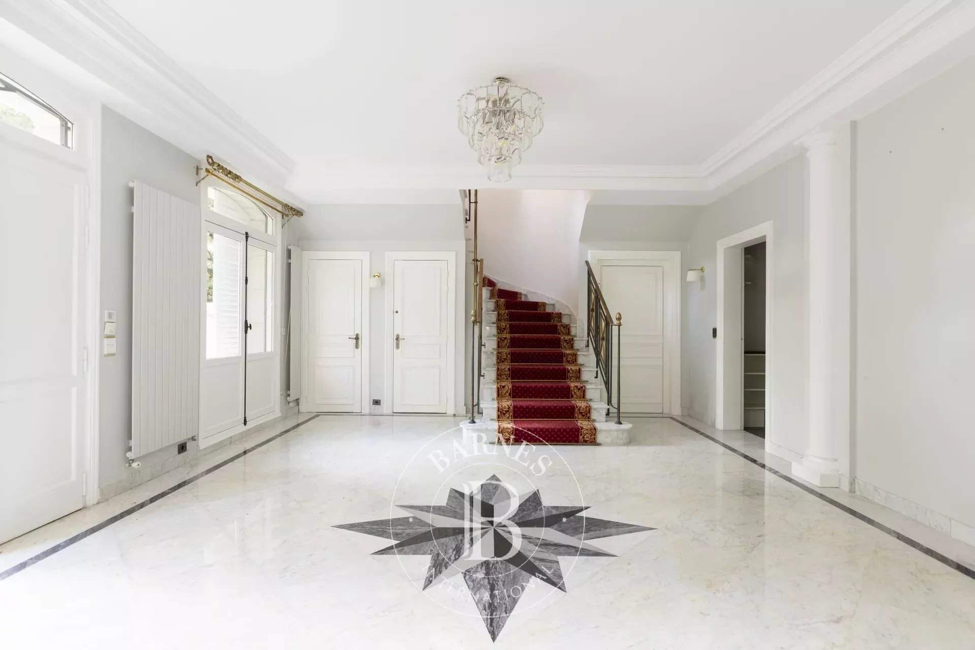 Neuilly-sur-Seine  - Mansion 4 Bedrooms - picture 7