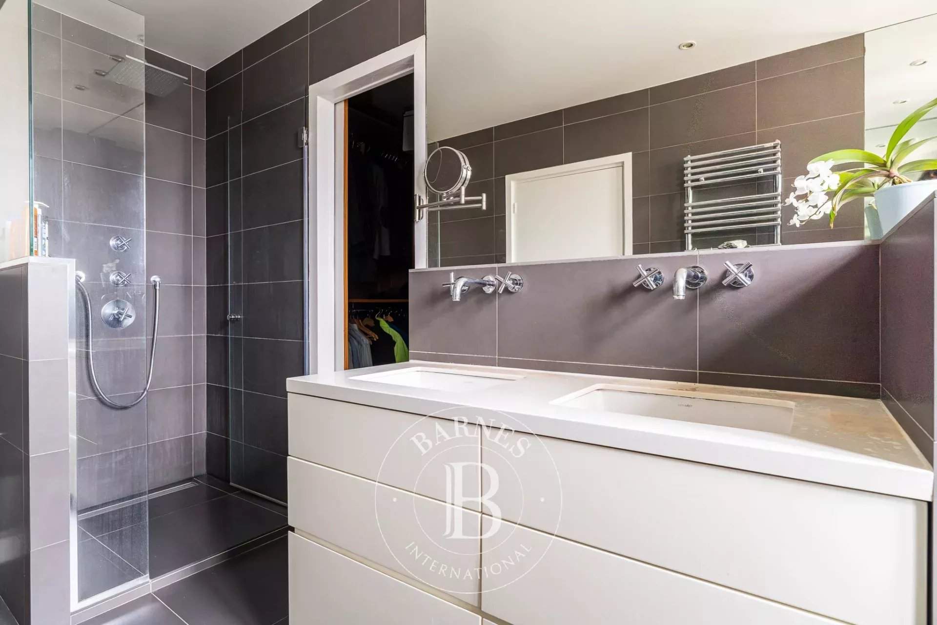 Neuilly-sur-Seine  - Piso 5 Cuartos 3 Habitaciones - picture 10