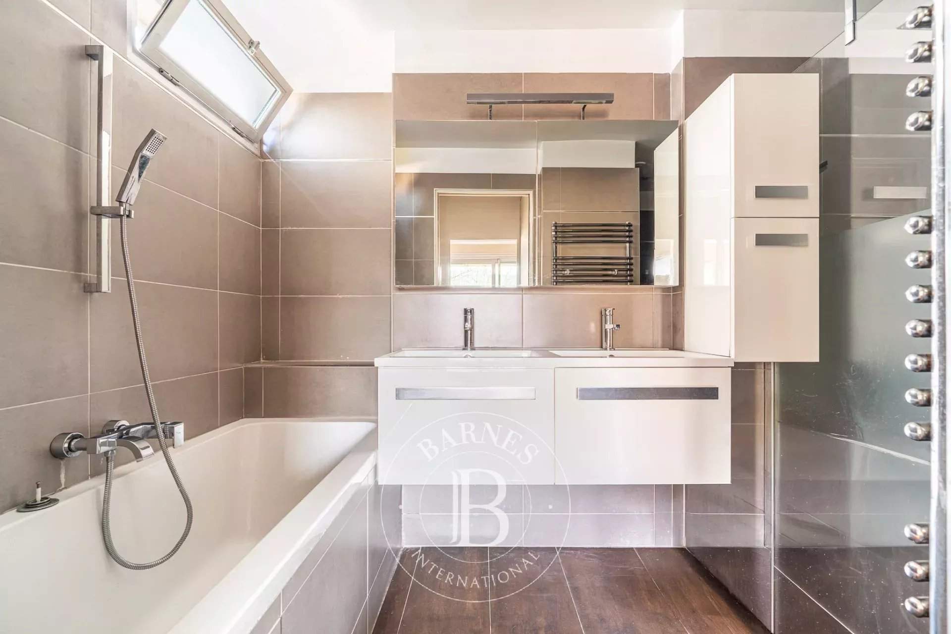 Neuilly-sur-Seine  - Appartement 5 Pi&egrave;ces 3 Chambres - picture 16