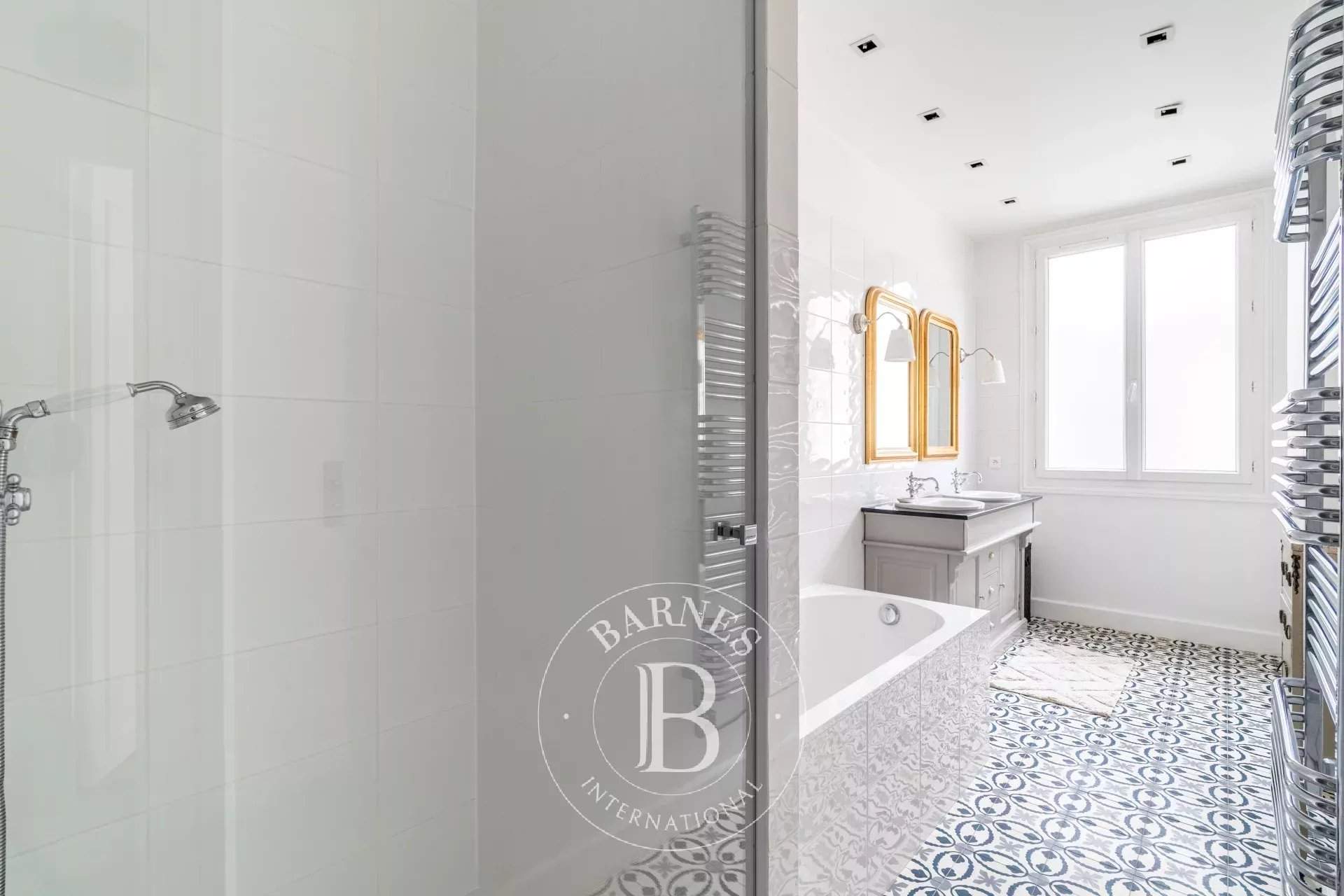 Neuilly-sur-Seine  - Piso 6 Cuartos 4 Habitaciones - picture 19