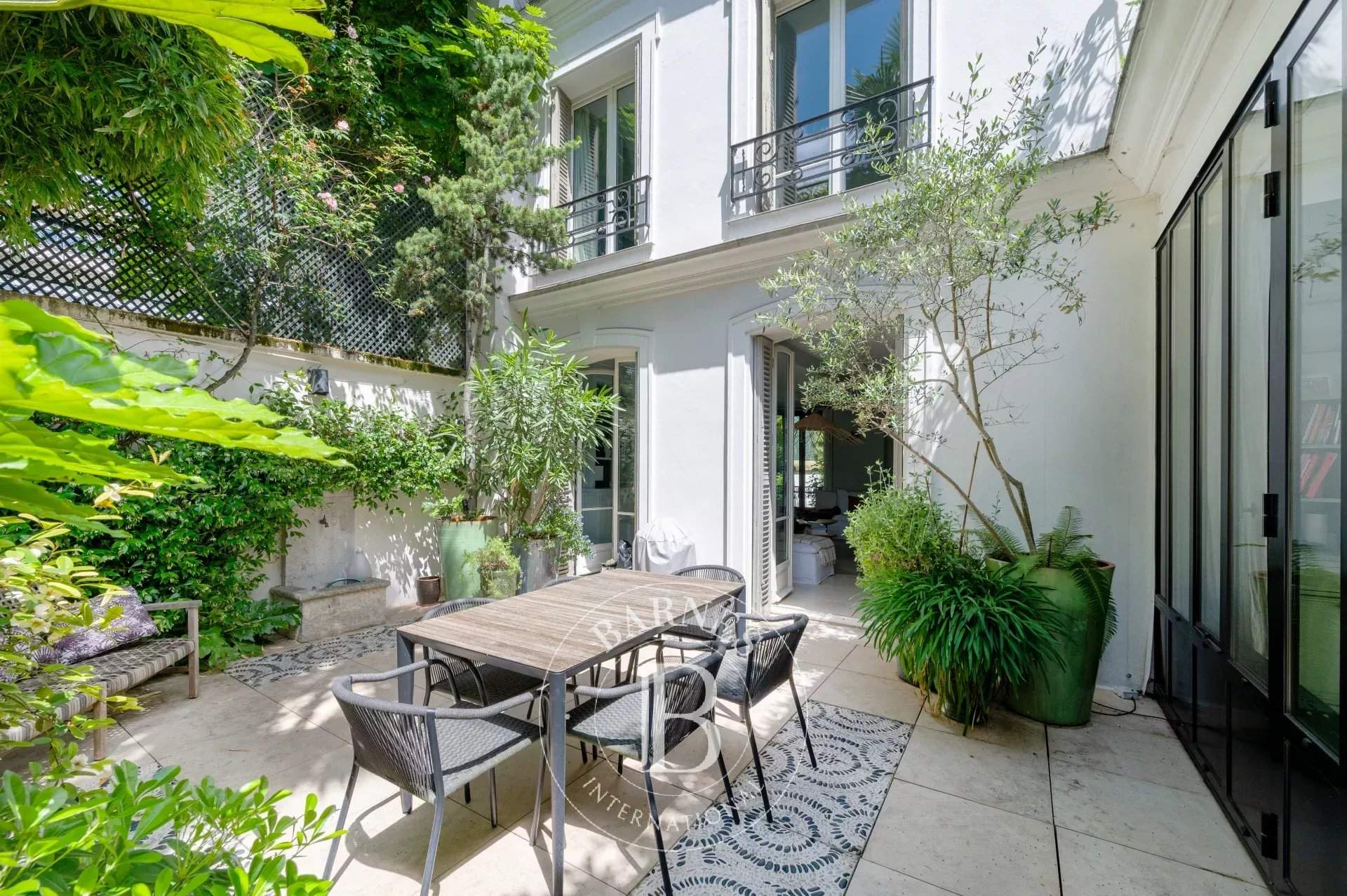 Neuilly-sur-Seine  - Maison 9 Pièces 5 Chambres - picture 11