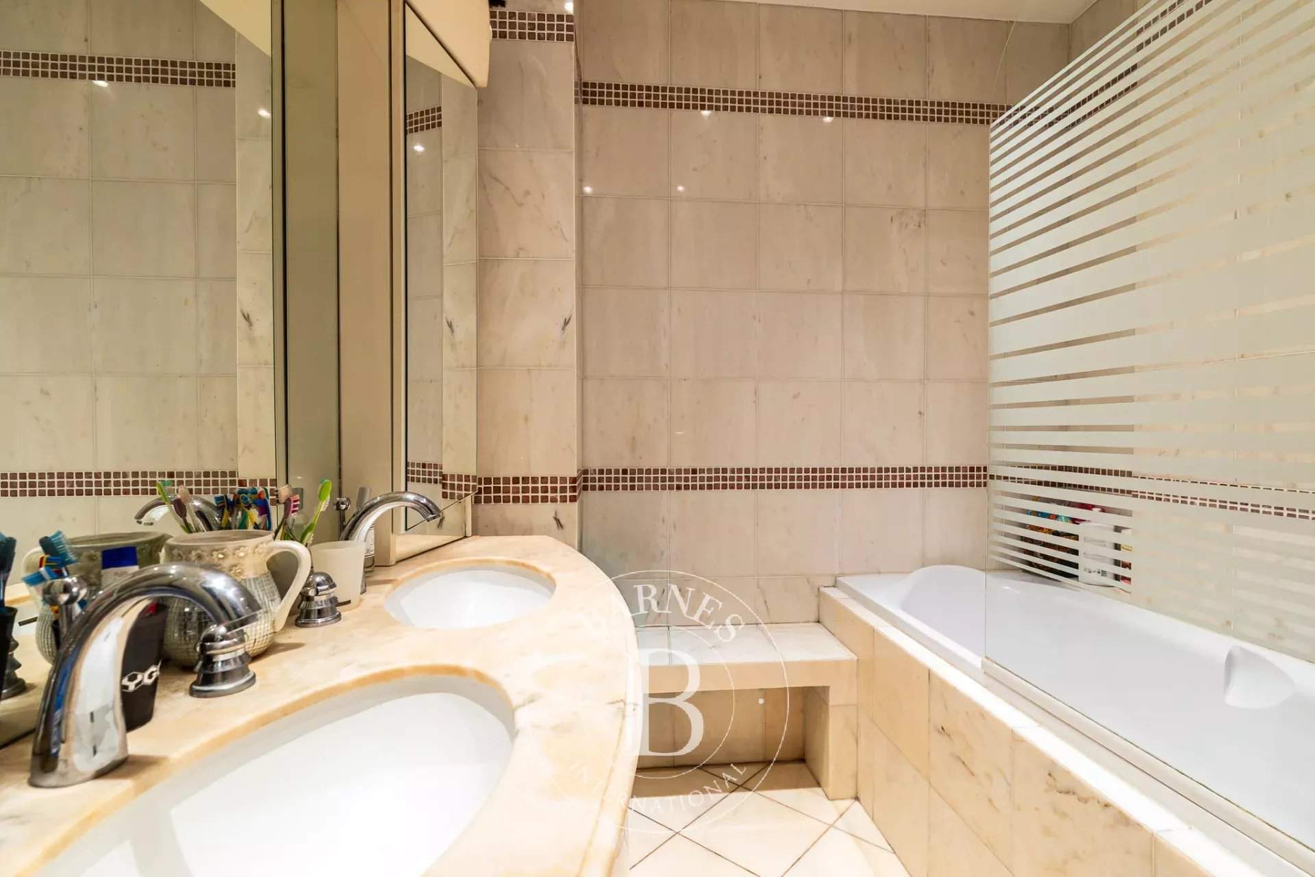 Neuilly-sur-Seine  - Apartment 5 Bedrooms - picture 17