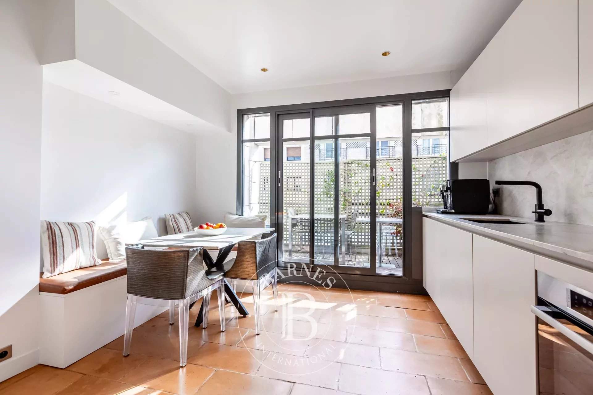 Neuilly-sur-Seine  - Piso 10 Cuartos 5 Habitaciones - picture 10