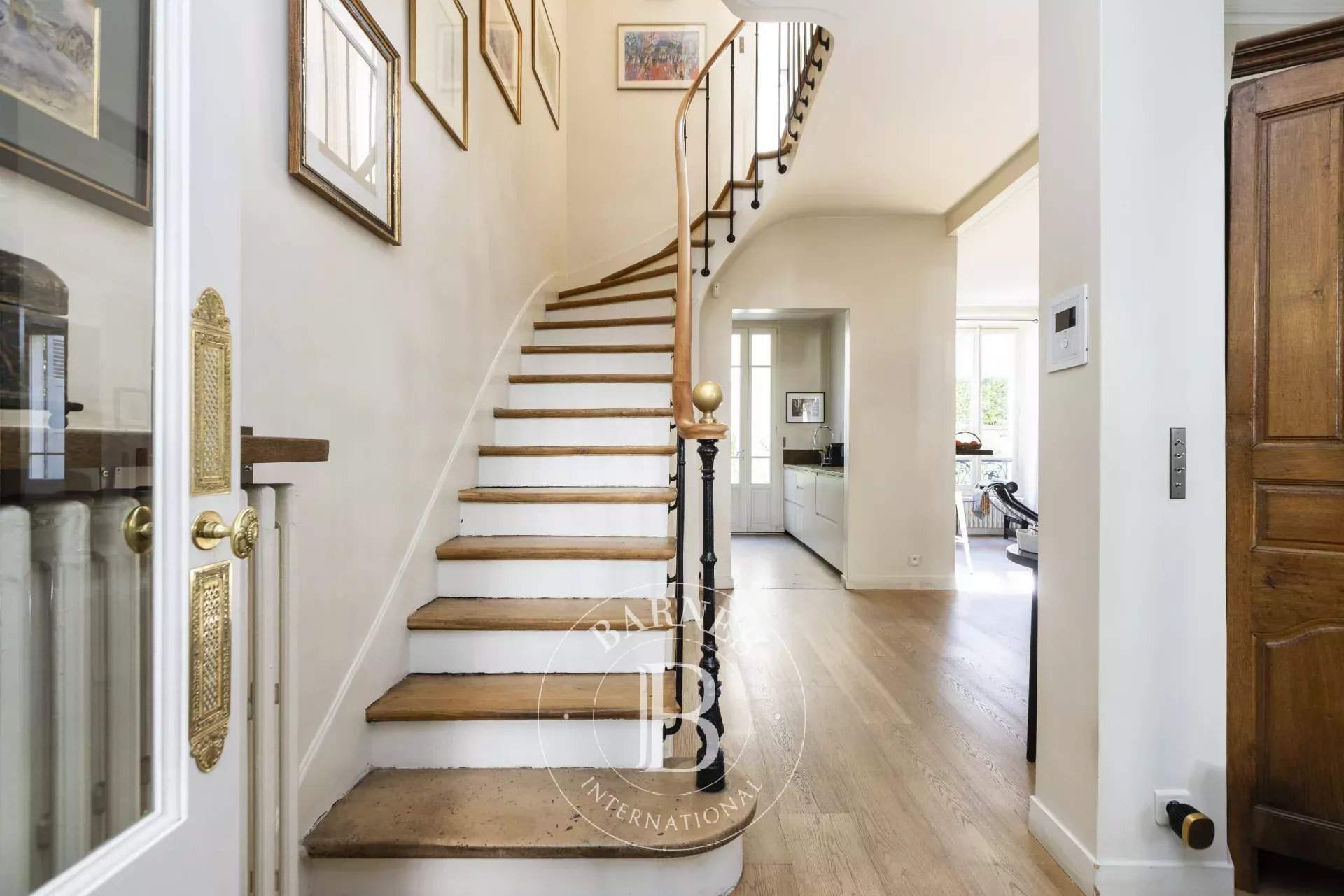 Neuilly-sur-Seine  - Maison 8 Pièces 5 Chambres - picture 6