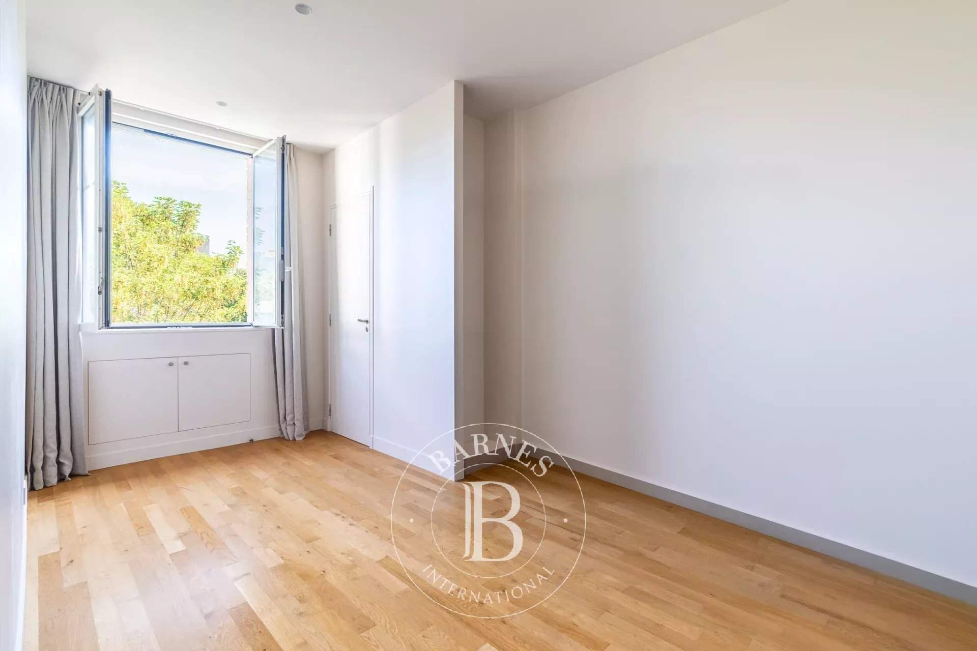 Neuilly-sur-Seine  - Appartement 3 Pi&egrave;ces 2 Chambres - picture 9