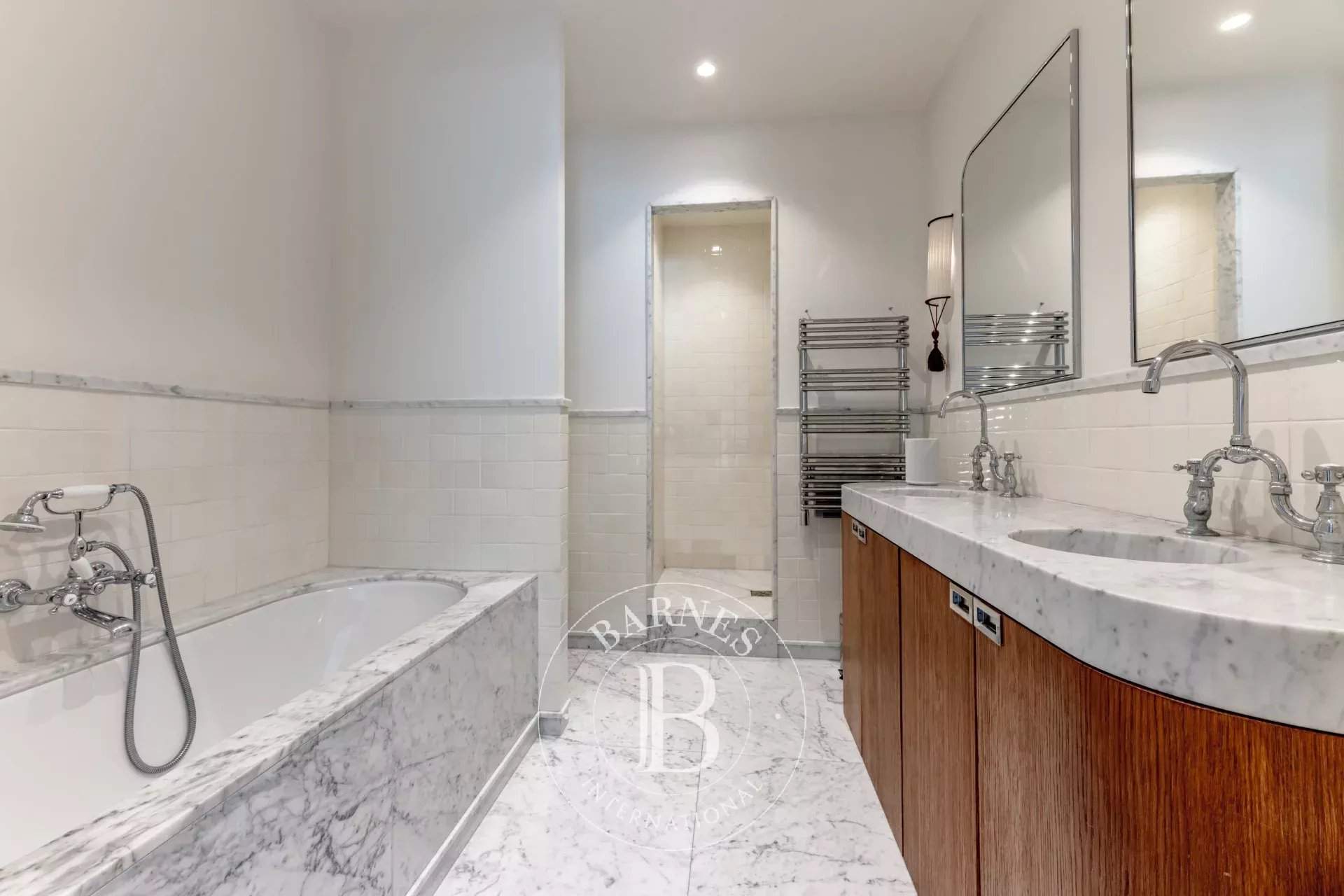 Neuilly-sur-Seine  - Apartment 3 Bedrooms - picture 7