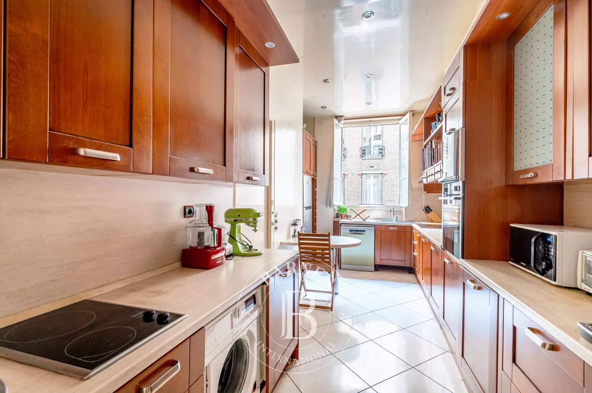 Neuilly-sur-Seine  - Appartement 6 Pièces 4 Chambres - picture 10