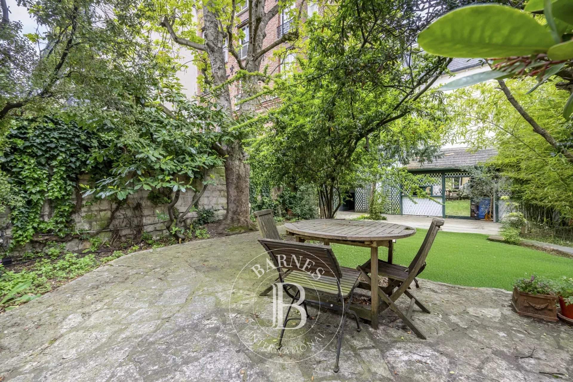 Neuilly-sur-Seine  - House 5 Bedrooms - picture 12