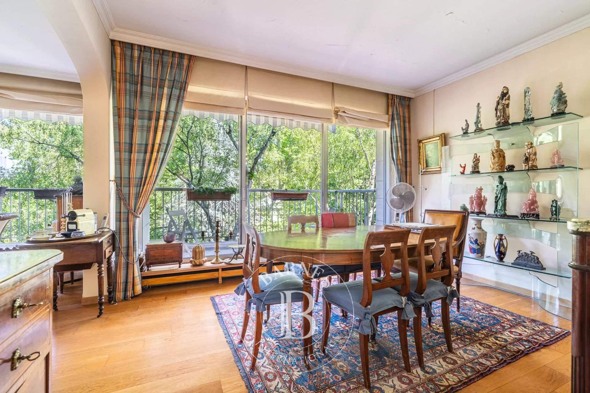 Neuilly-sur-Seine  - Appartement 4 Pi&egrave;ces 2 Chambres - picture 4