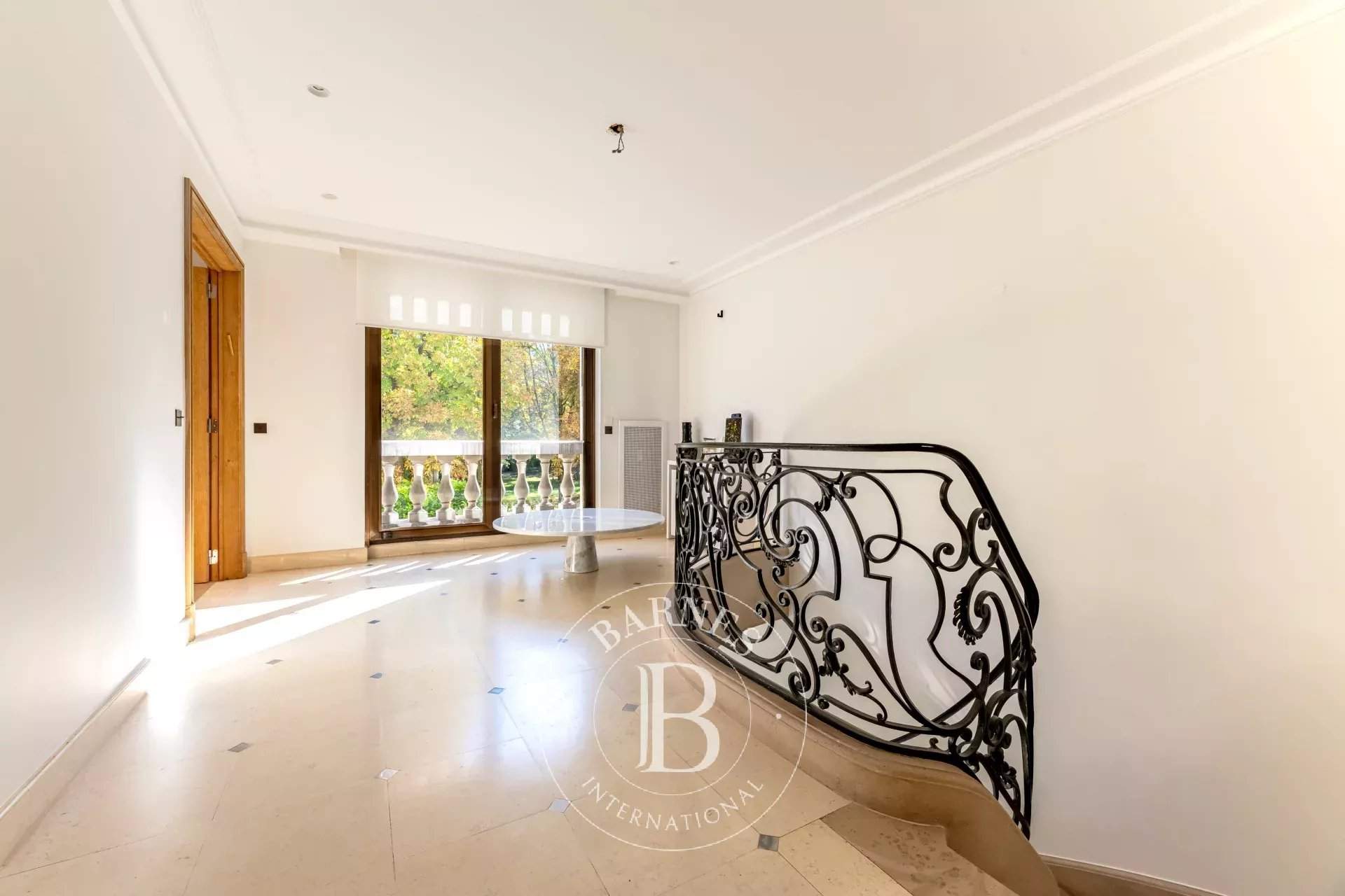 Neuilly-sur-Seine  - Appartement 8 Pi&egrave;ces 4 Chambres - picture 18