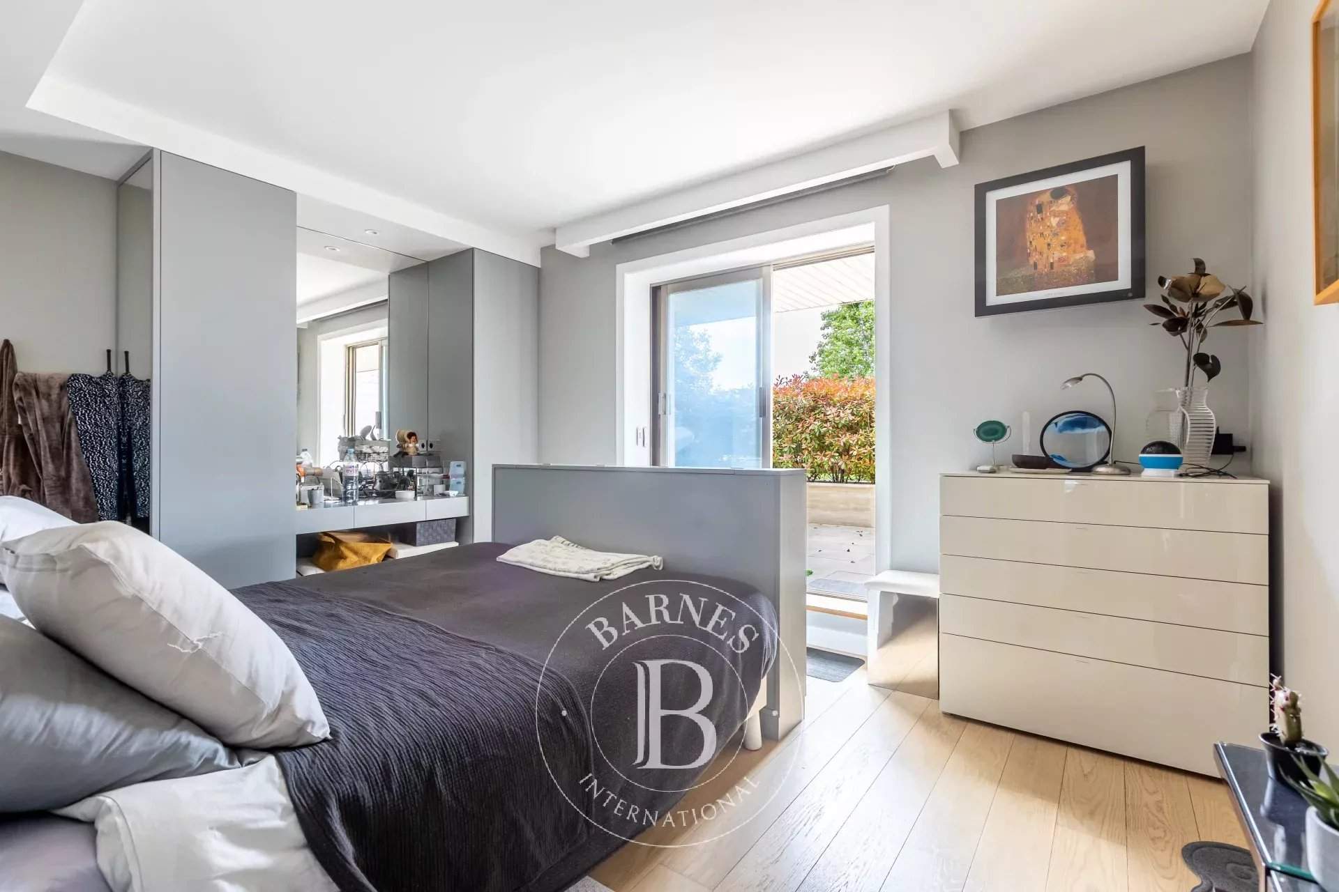 Neuilly-sur-Seine  - Appartement 5 Pi&egrave;ces 2 Chambres - picture 13