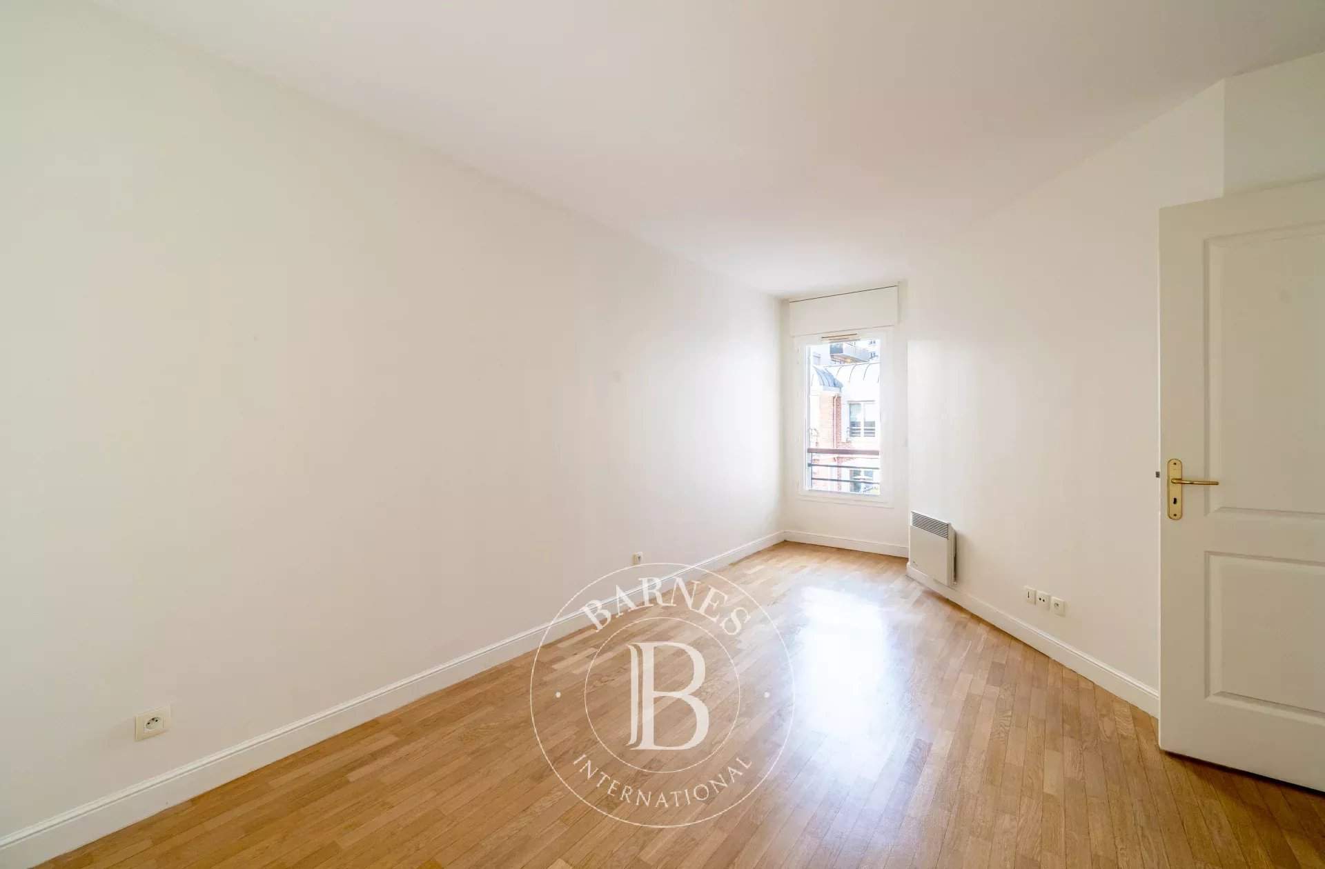 Levallois-Perret  - Maison 4 Pièces 3 Chambres - picture 8