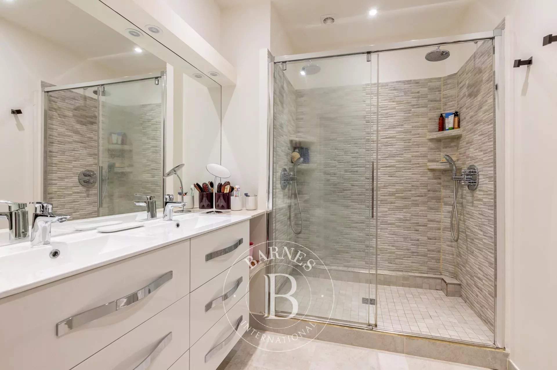 Neuilly-sur-Seine  - Appartement 6 Pièces 4 Chambres - picture 17