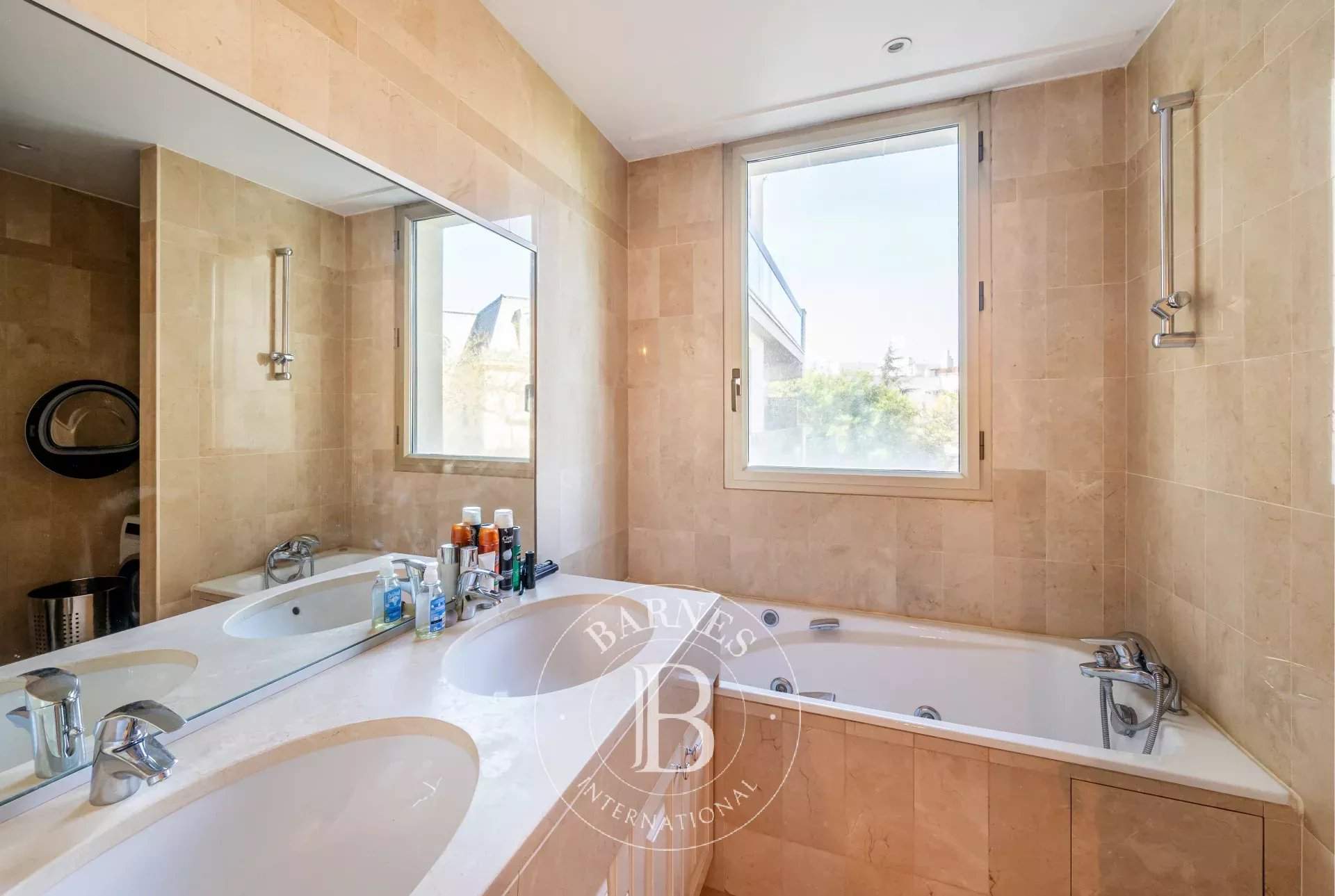Neuilly-sur-Seine  - Appartement 6 Pi&egrave;ces 4 Chambres - picture 18