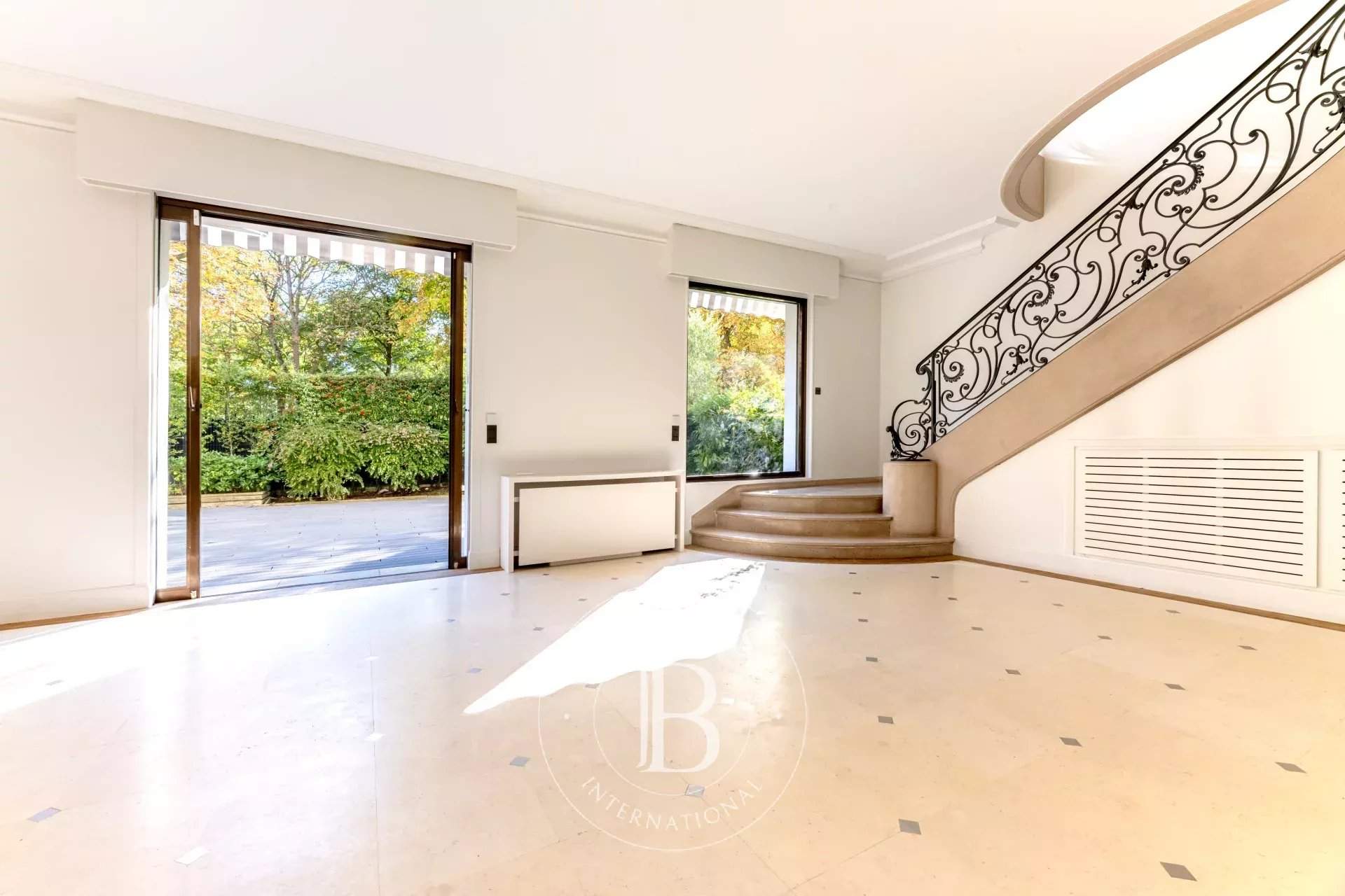 Neuilly-sur-Seine  - Appartement 8 Pi&egrave;ces 4 Chambres - picture 16