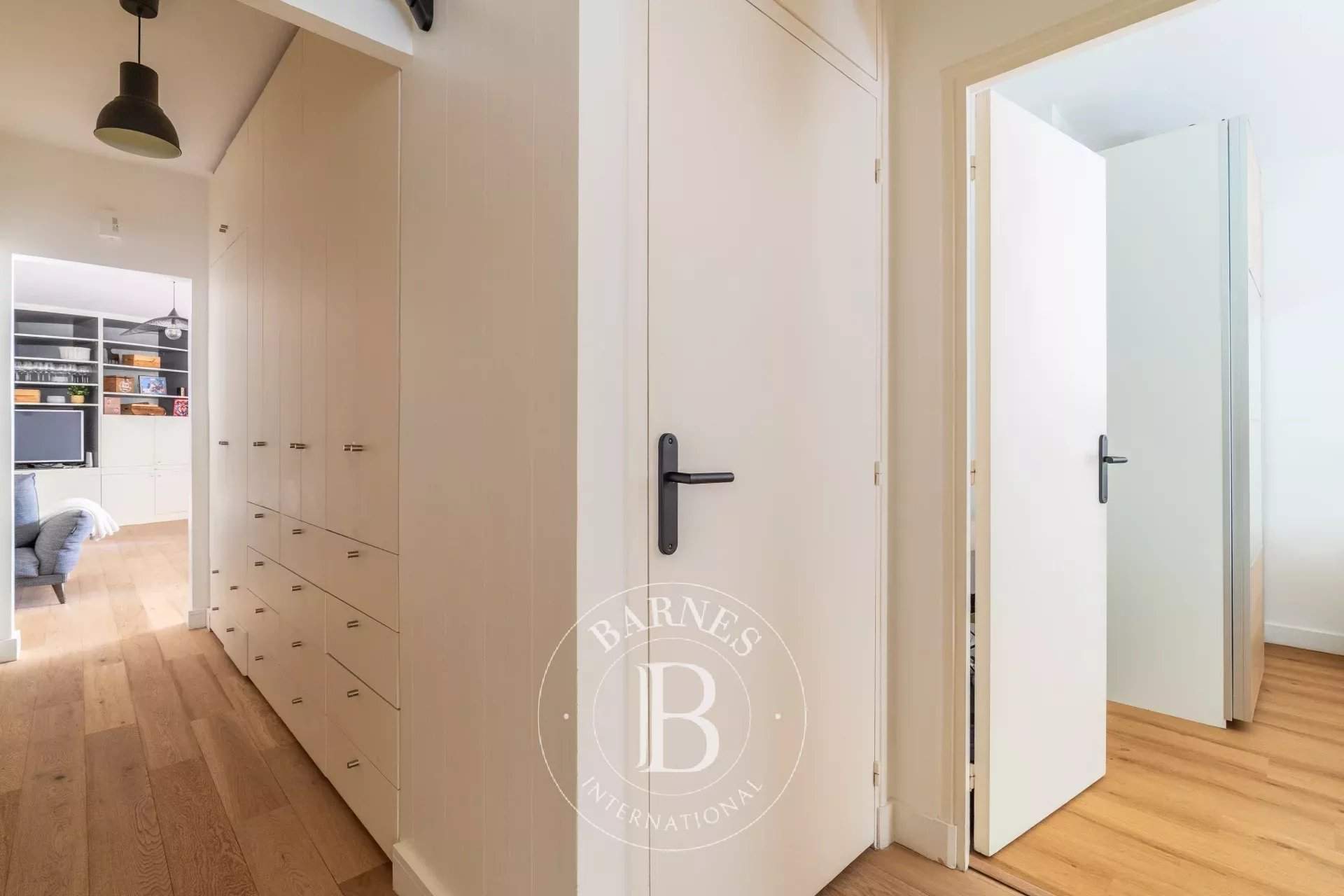 Neuilly-sur-Seine  - Appartement 5 Pièces 3 Chambres - picture 9