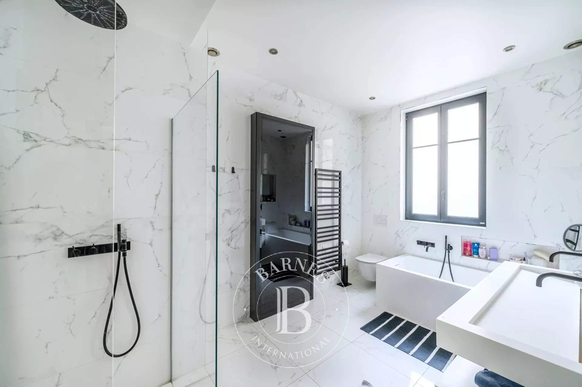 Neuilly-sur-Seine  - Appartement 6 Pièces 3 Chambres - picture 11