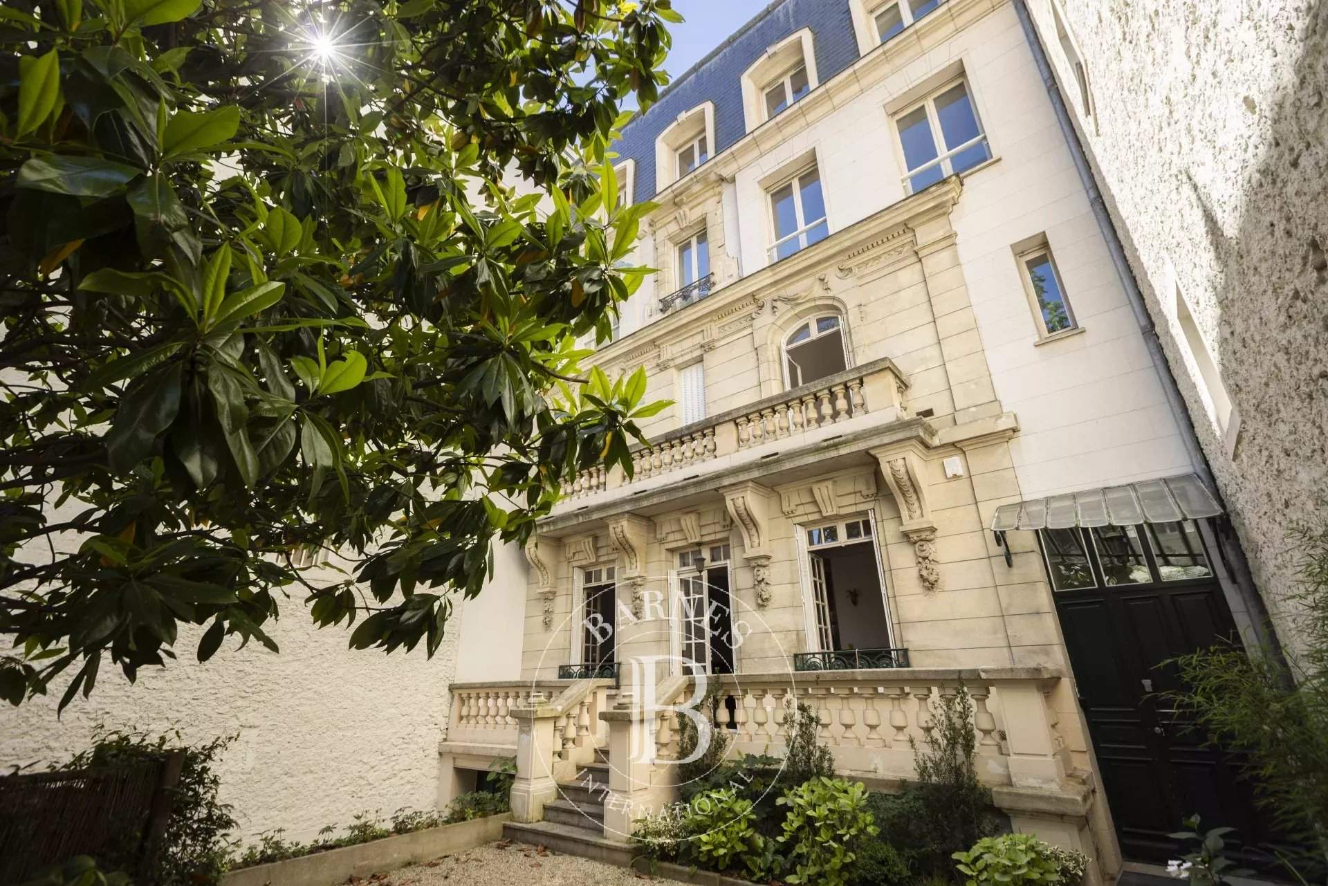 Neuilly-sur-Seine  - Mansion 8 Bedrooms - picture 9