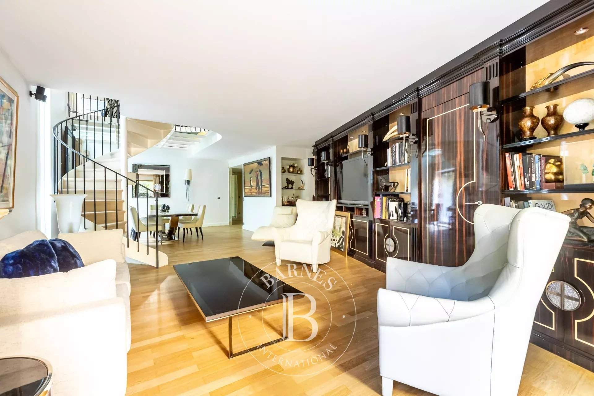 Neuilly-sur-Seine  - Apartment 3 Bedrooms - picture 7