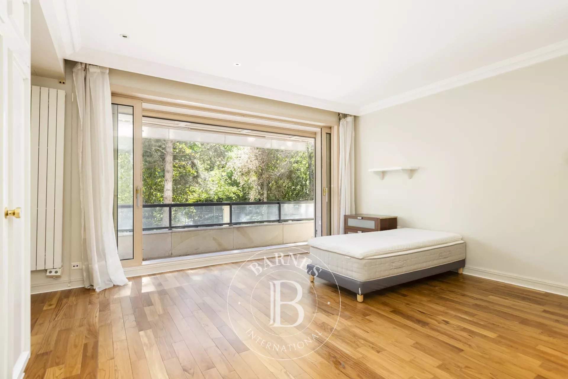 Neuilly-sur-Seine  - Piso 6 Cuartos 3 Habitaciones - picture 12