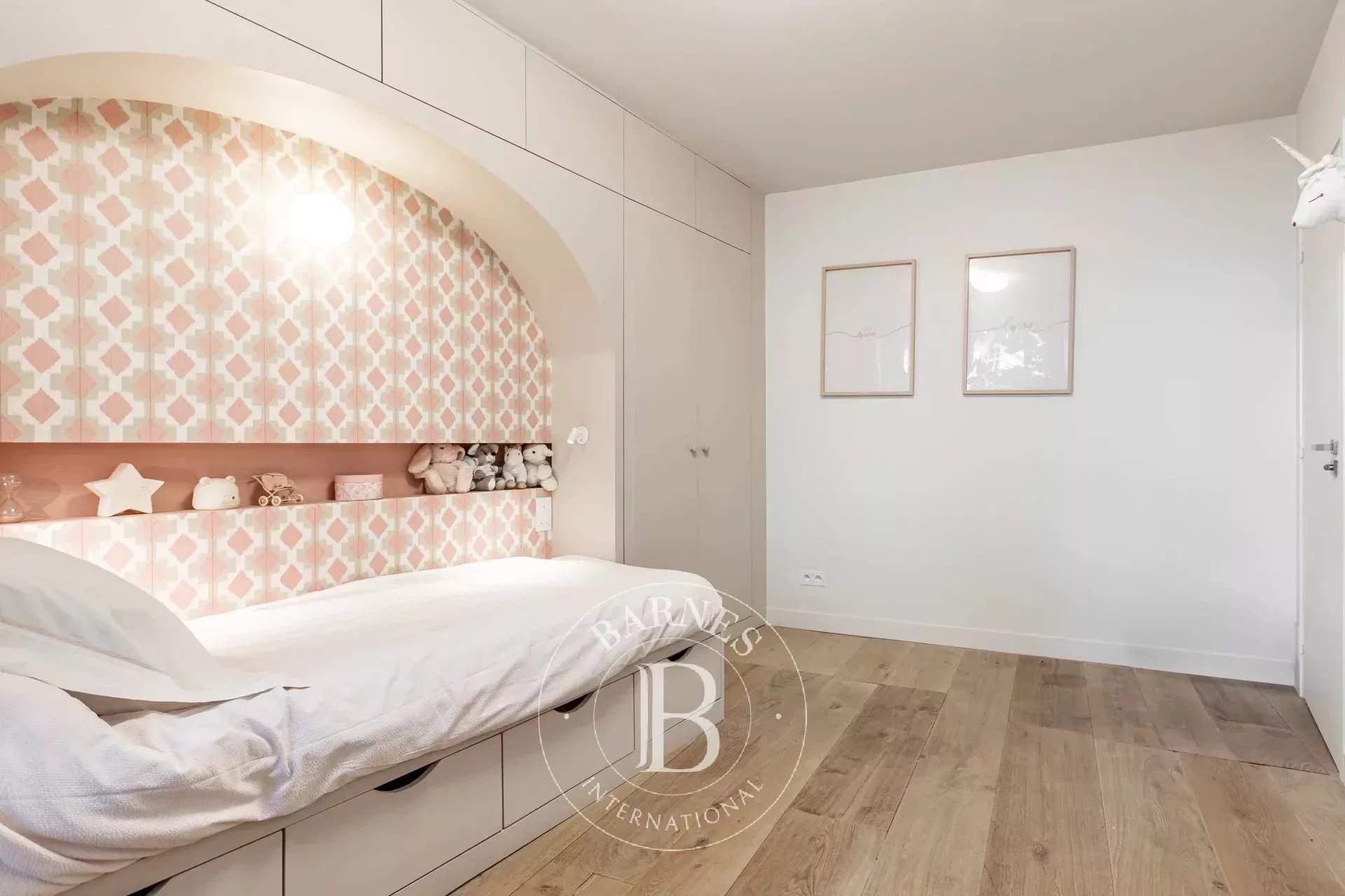 Neuilly-sur-Seine  - Appartement 6 Pièces 3 Chambres - picture 20