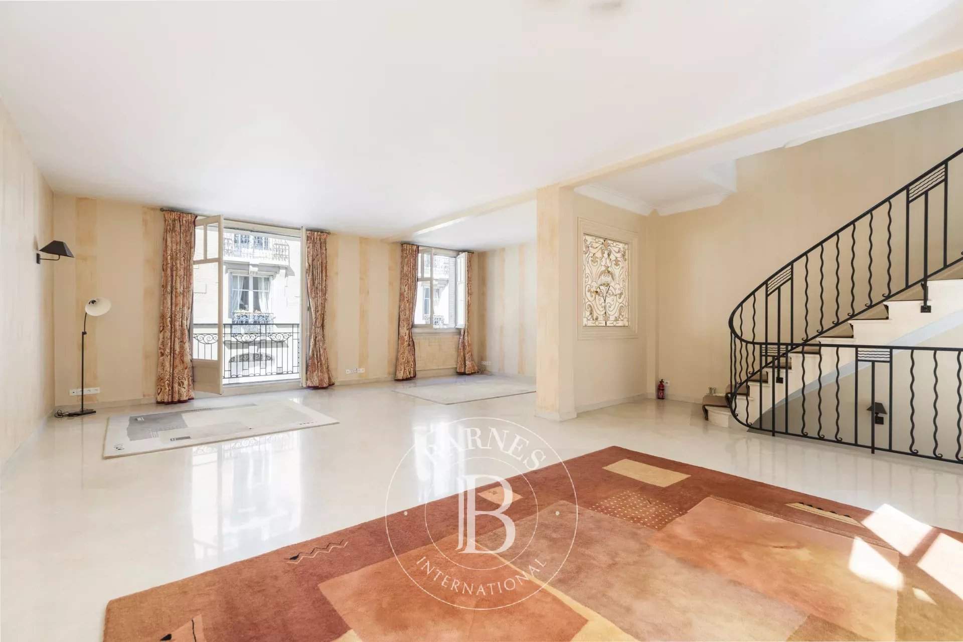 Neuilly-sur-Seine  - Mansion 4 Bedrooms - picture 4