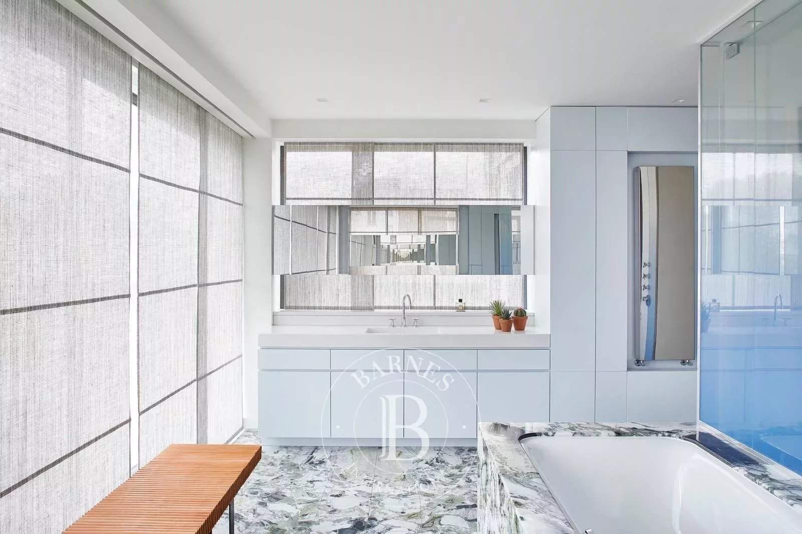 Neuilly-sur-Seine  - Mansion 5 Bedrooms - picture 6