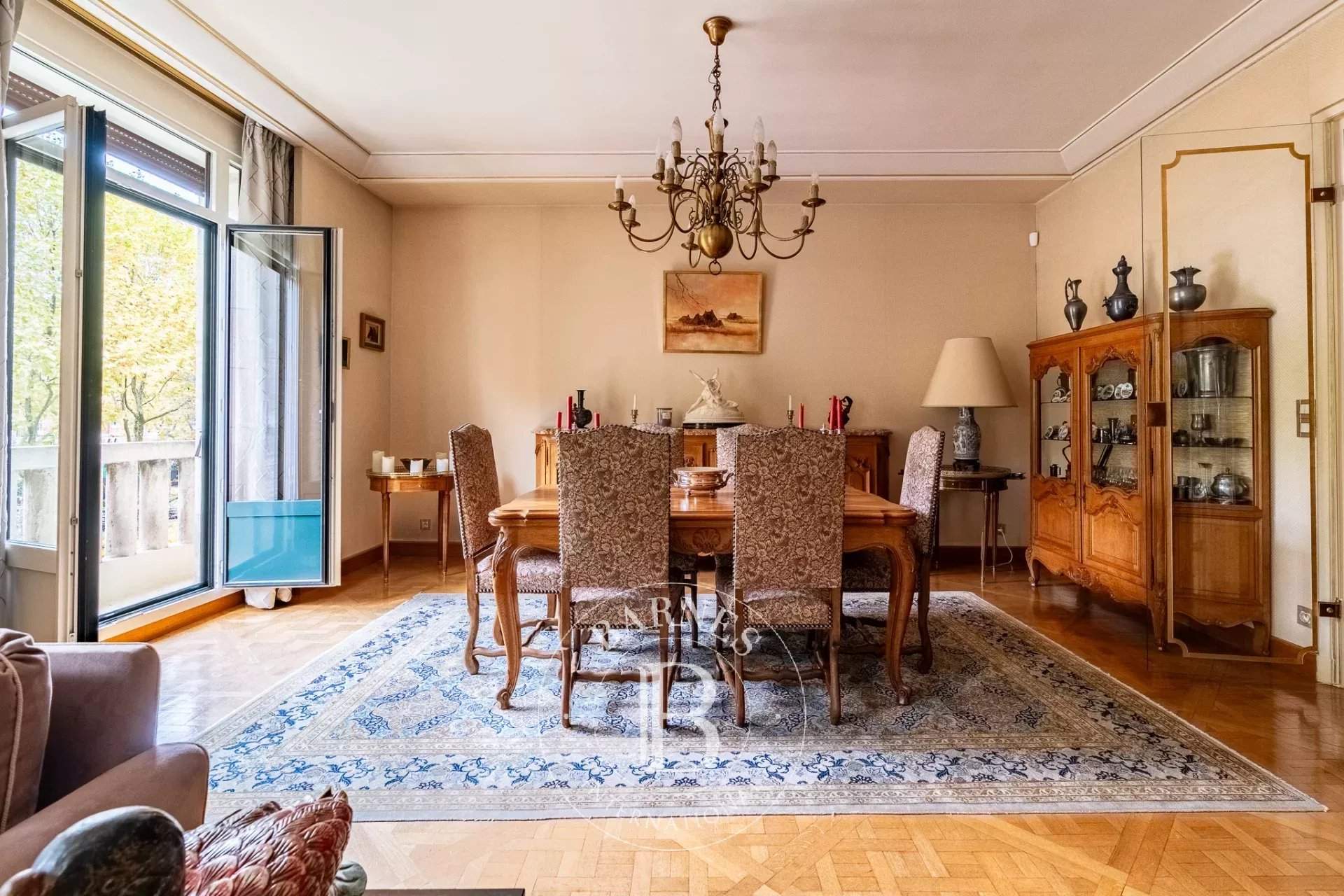 Neuilly-sur-Seine  - Appartement 6 Pièces 3 Chambres - picture 8