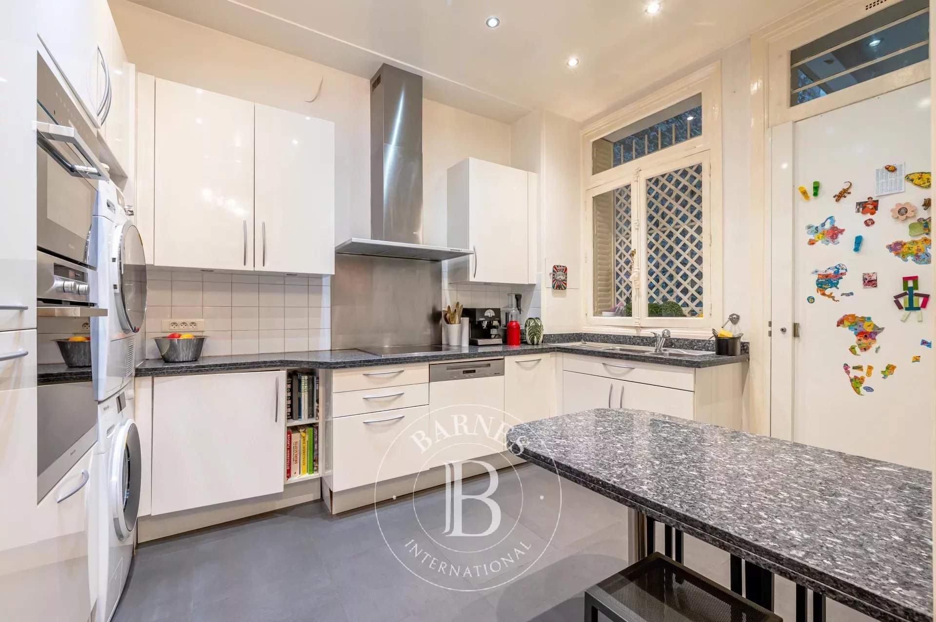 Neuilly-sur-Seine  - Appartement 6 Pièces 4 Chambres - picture 8