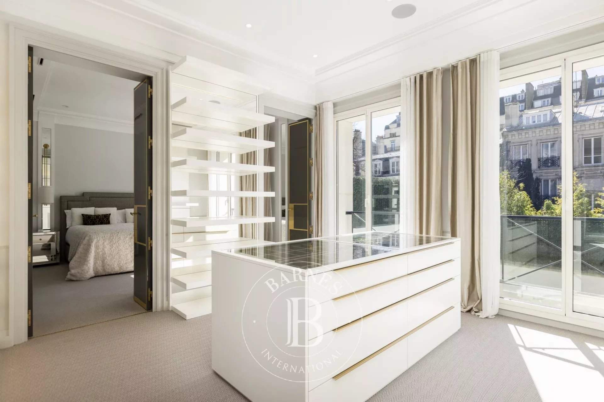 Neuilly-sur-Seine  - Hôtel particulier 9 Pi&egrave;ces 5 Chambres - picture 11