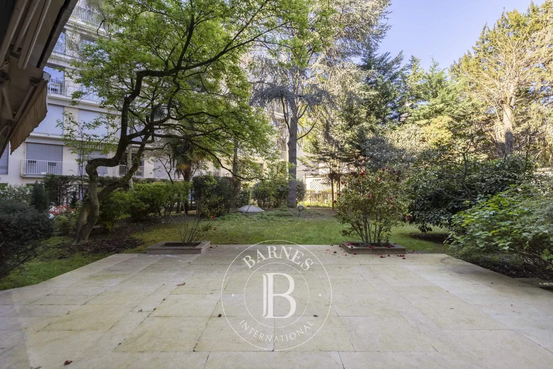 Neuilly-sur-Seine  - Piso 6 Cuartos 3 Habitaciones - picture 9