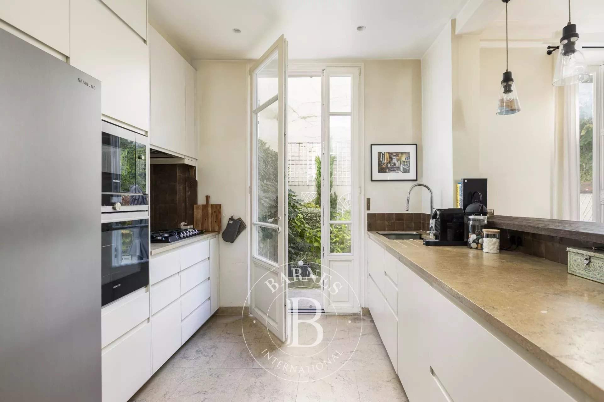 Neuilly-sur-Seine  - Maison 8 Pièces 5 Chambres - picture 10