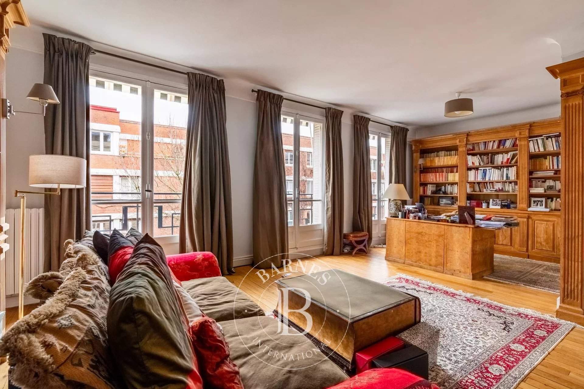 Neuilly-sur-Seine  - Hôtel particulier 10 Pièces 5 Chambres - picture 20