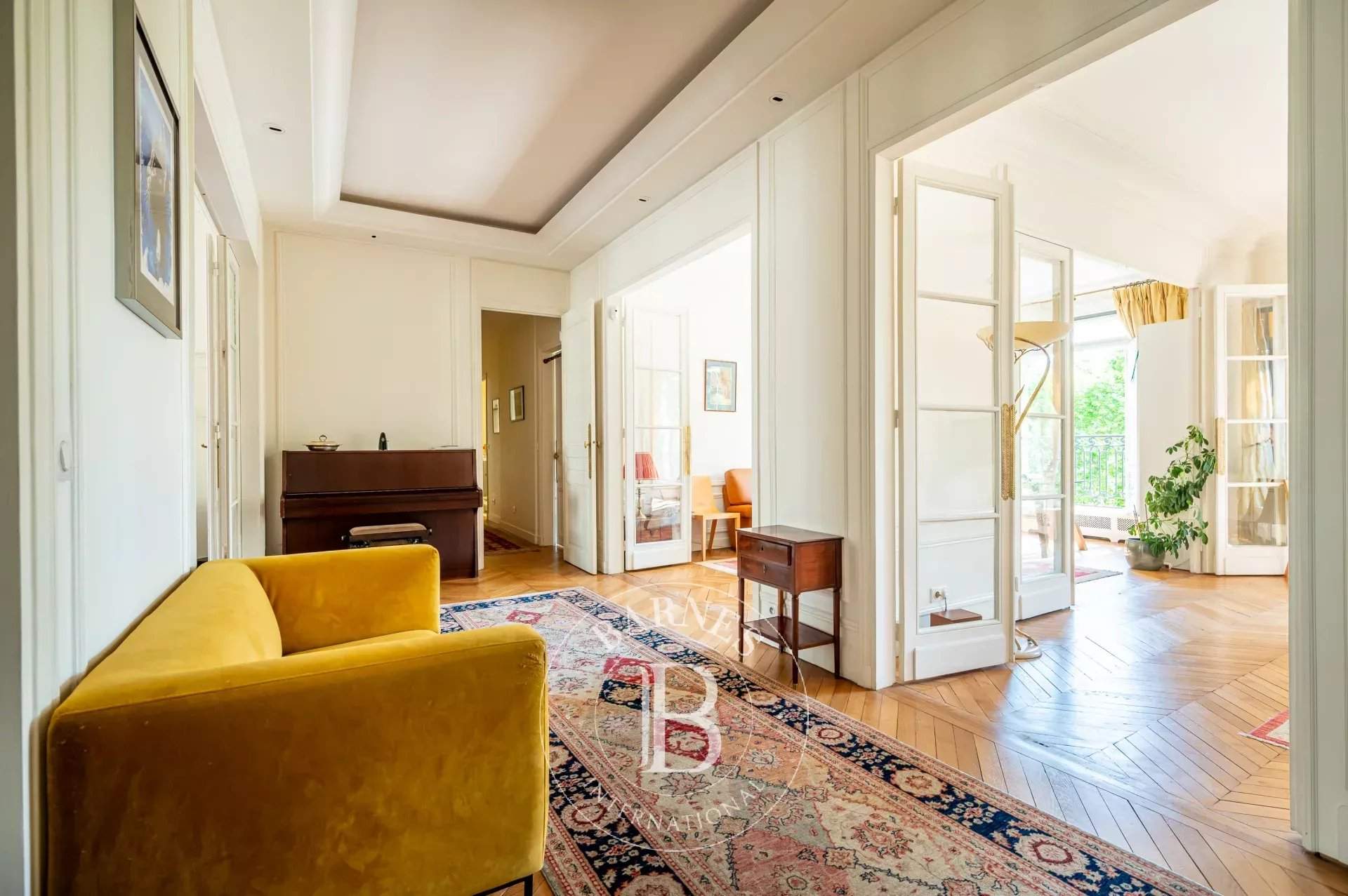 Neuilly-sur-Seine  - Apartment 3 Bedrooms - picture 10