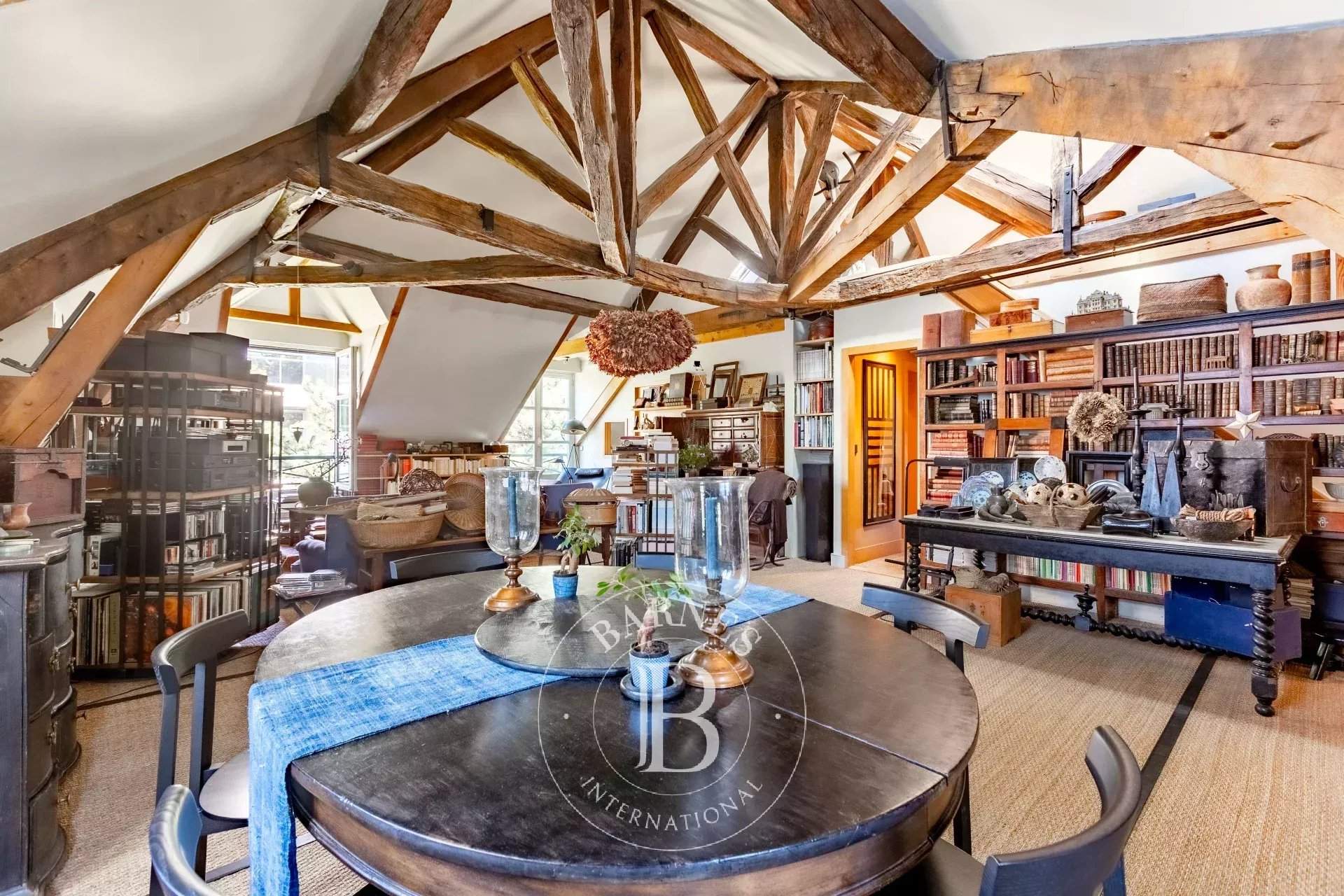 Neuilly-sur-Seine  - Apartment 2 Bedrooms - picture 2