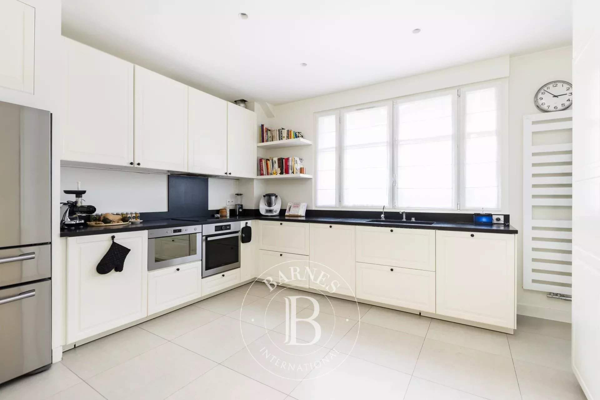 Neuilly-sur-Seine  - Piso 9 Cuartos 4 Habitaciones - picture 12