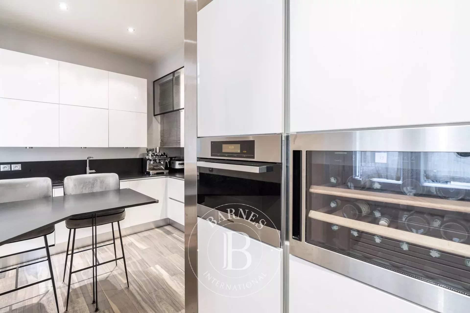 Neuilly-sur-Seine  - Apartment 3 Bedrooms - picture 8
