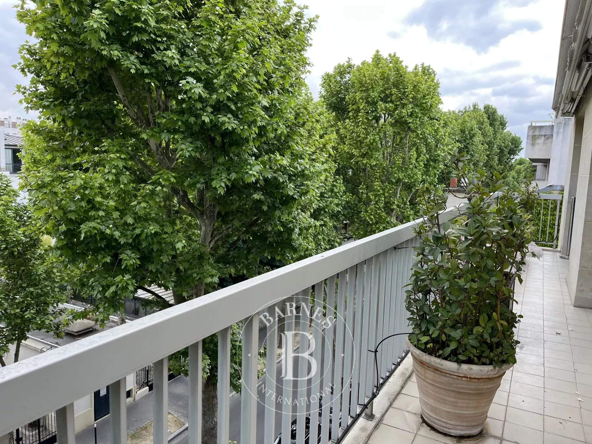 Neuilly-sur-Seine  - Appartement 7 Pièces 4 Chambres - picture 3