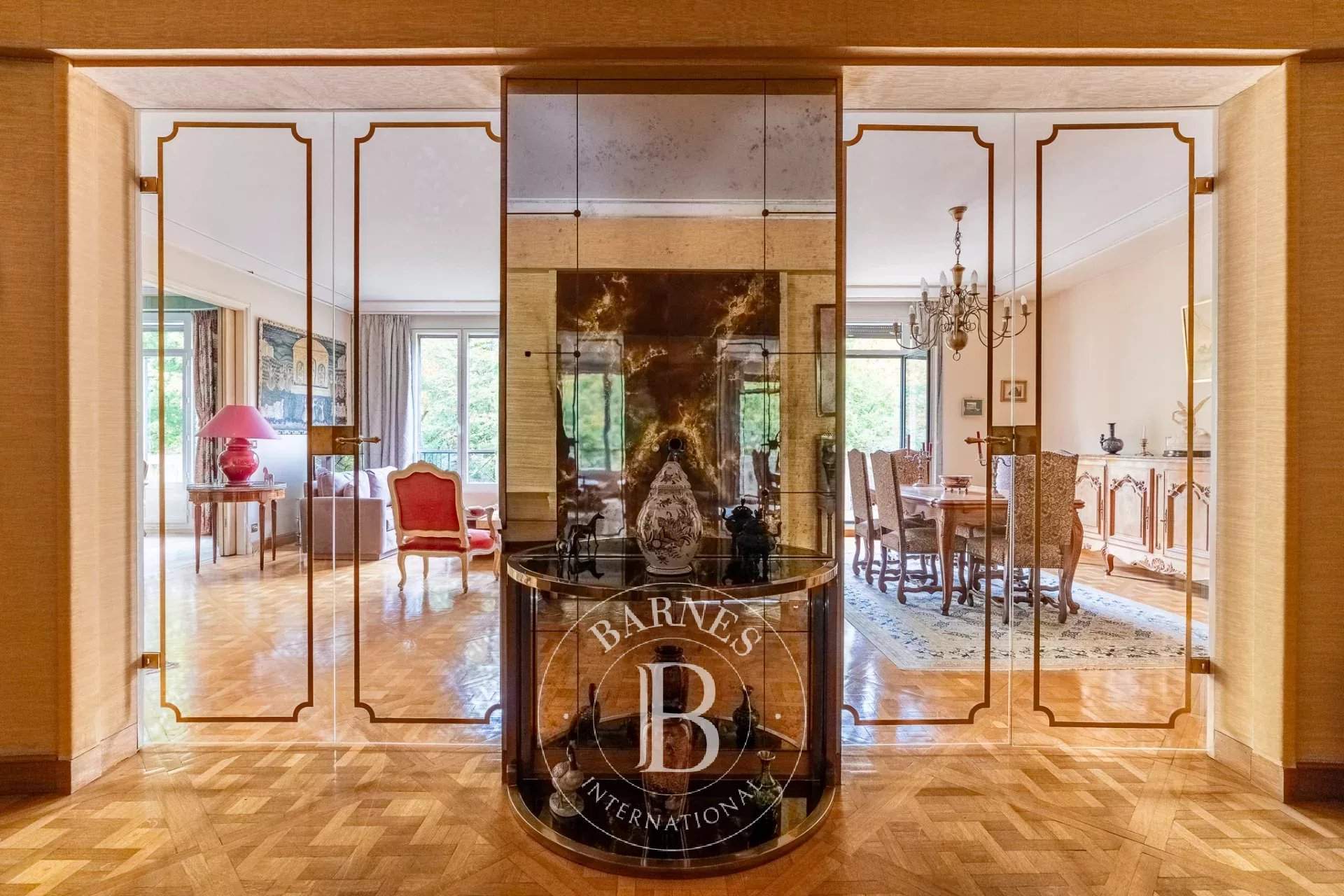 Neuilly-sur-Seine  - Appartement 6 Pièces 3 Chambres - picture 11