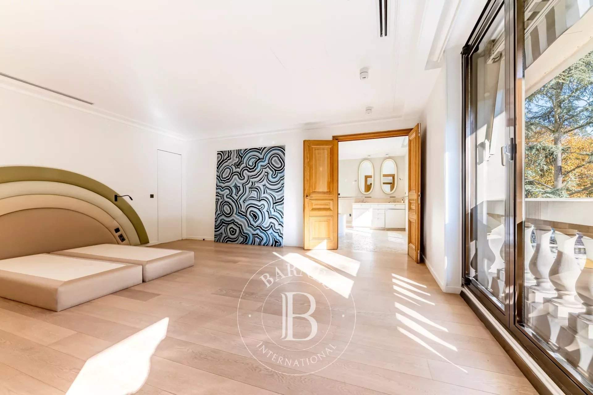 Neuilly-sur-Seine  - Appartement 8 Pi&egrave;ces 4 Chambres - picture 19