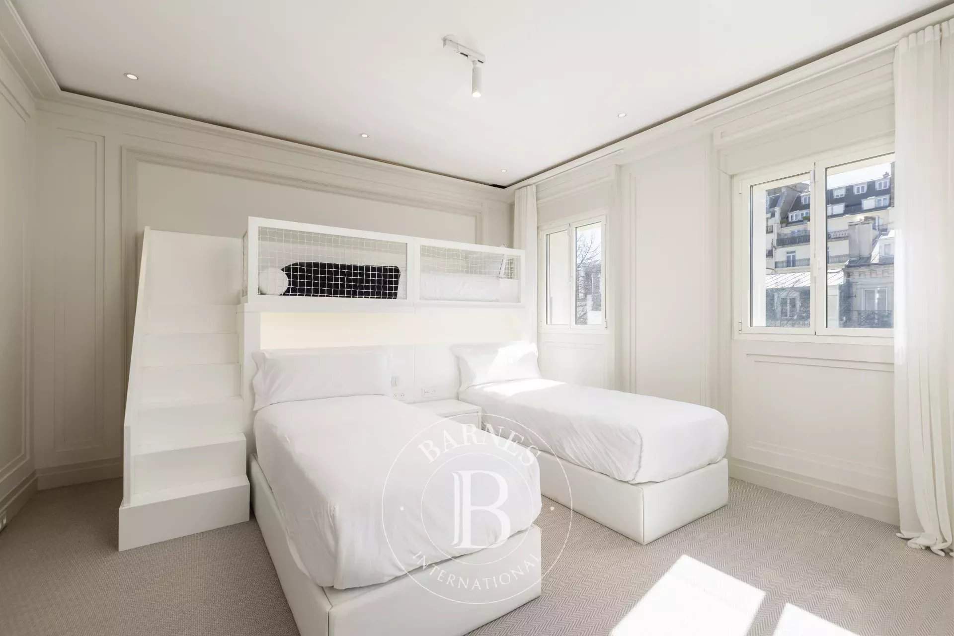 Neuilly-sur-Seine  - Hôtel particulier 9 Pi&egrave;ces 5 Chambres - picture 16