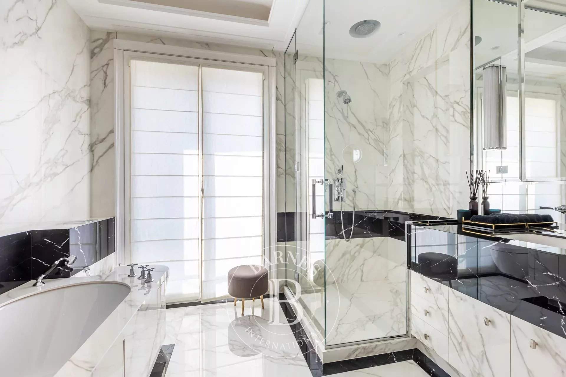 Neuilly-sur-Seine  - Hôtel particulier 9 Pi&egrave;ces 5 Chambres - picture 8