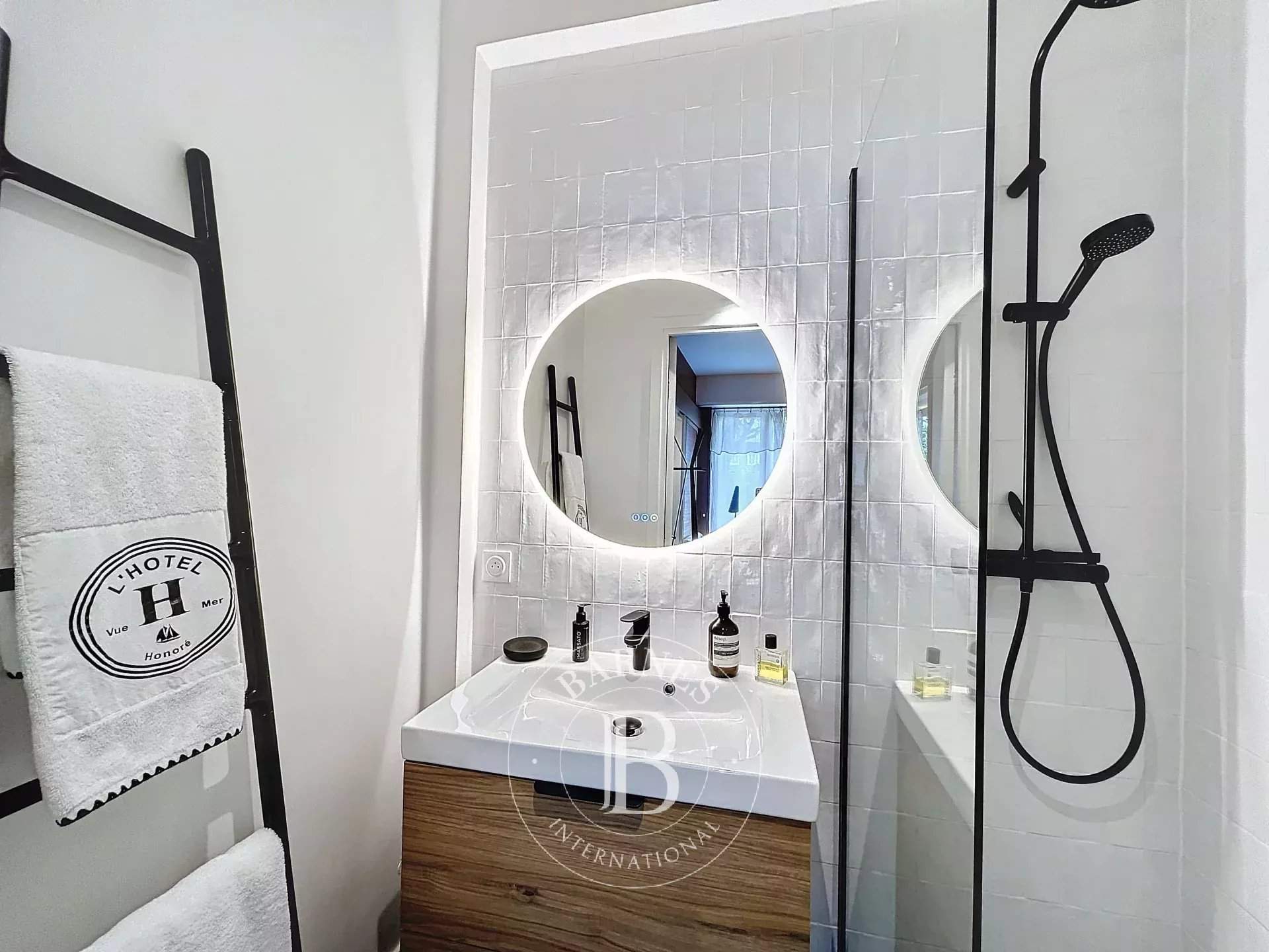 Neuilly-sur-Seine  - Appartement 5 Pièces 3 Chambres - picture 11