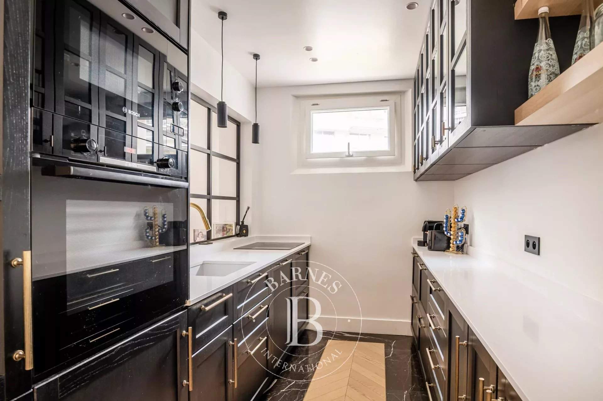 Neuilly-sur-Seine  - Appartement 5 Pi&egrave;ces 3 Chambres - picture 6