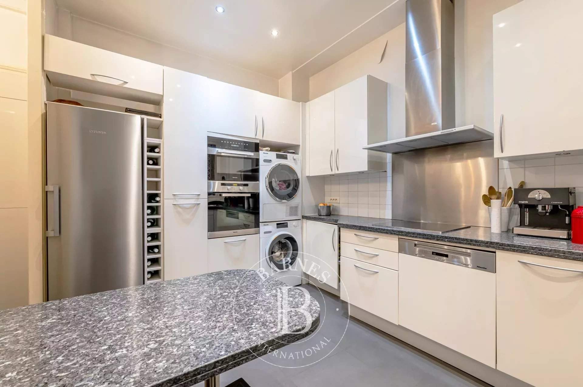 Neuilly-sur-Seine  - Appartement 6 Pièces 4 Chambres - picture 9