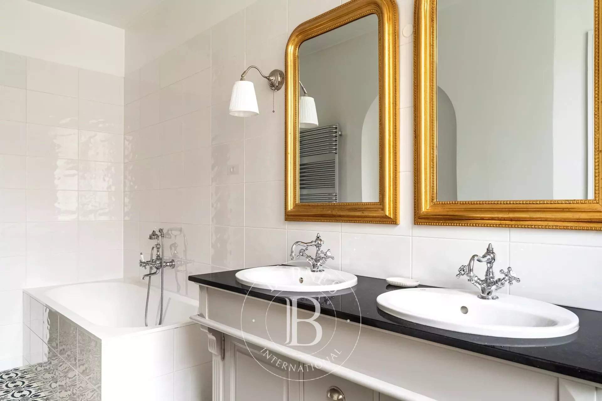Neuilly-sur-Seine  - Piso 6 Cuartos 4 Habitaciones - picture 20