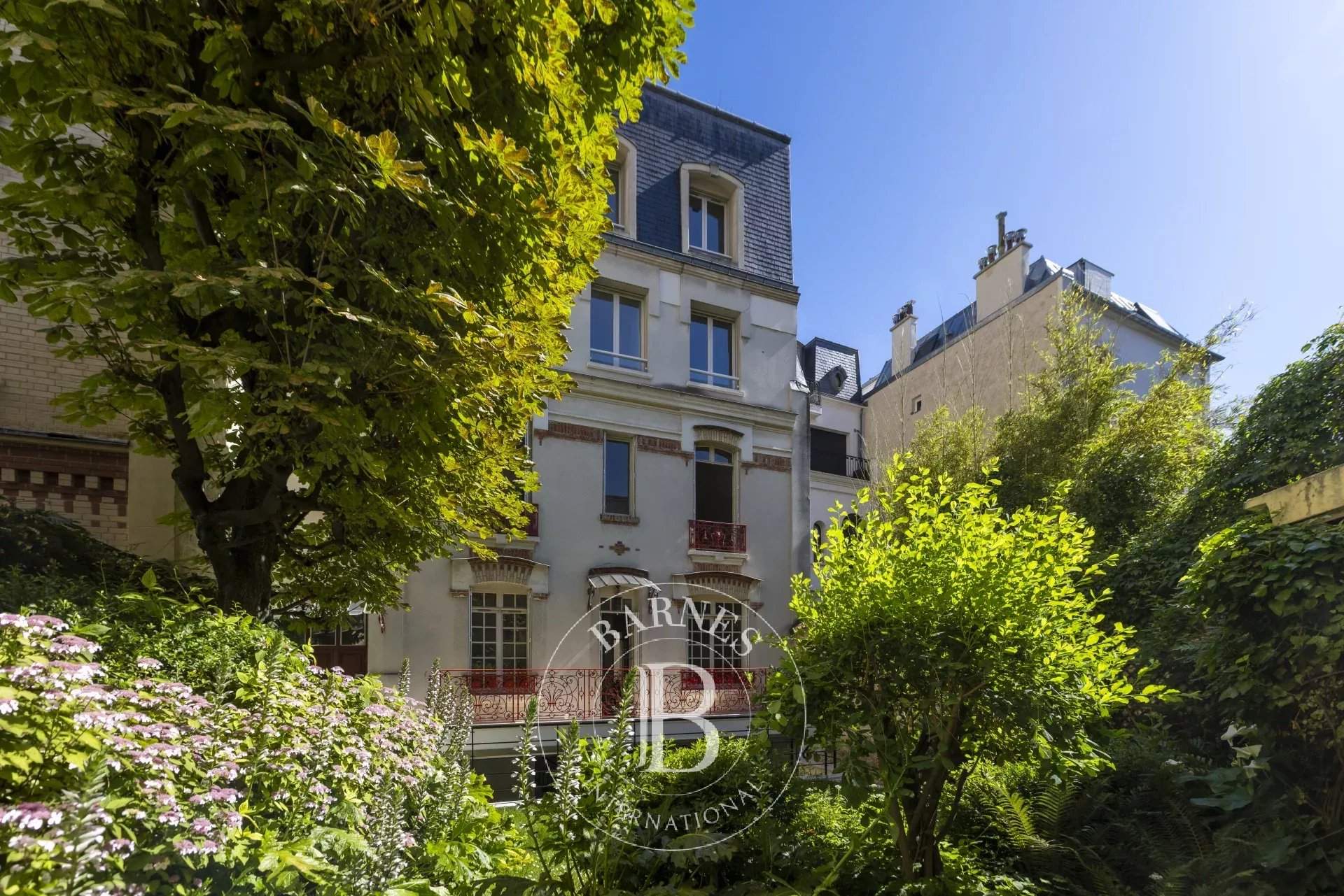 Neuilly-sur-Seine  - Mansion 8 Bedrooms - picture 2