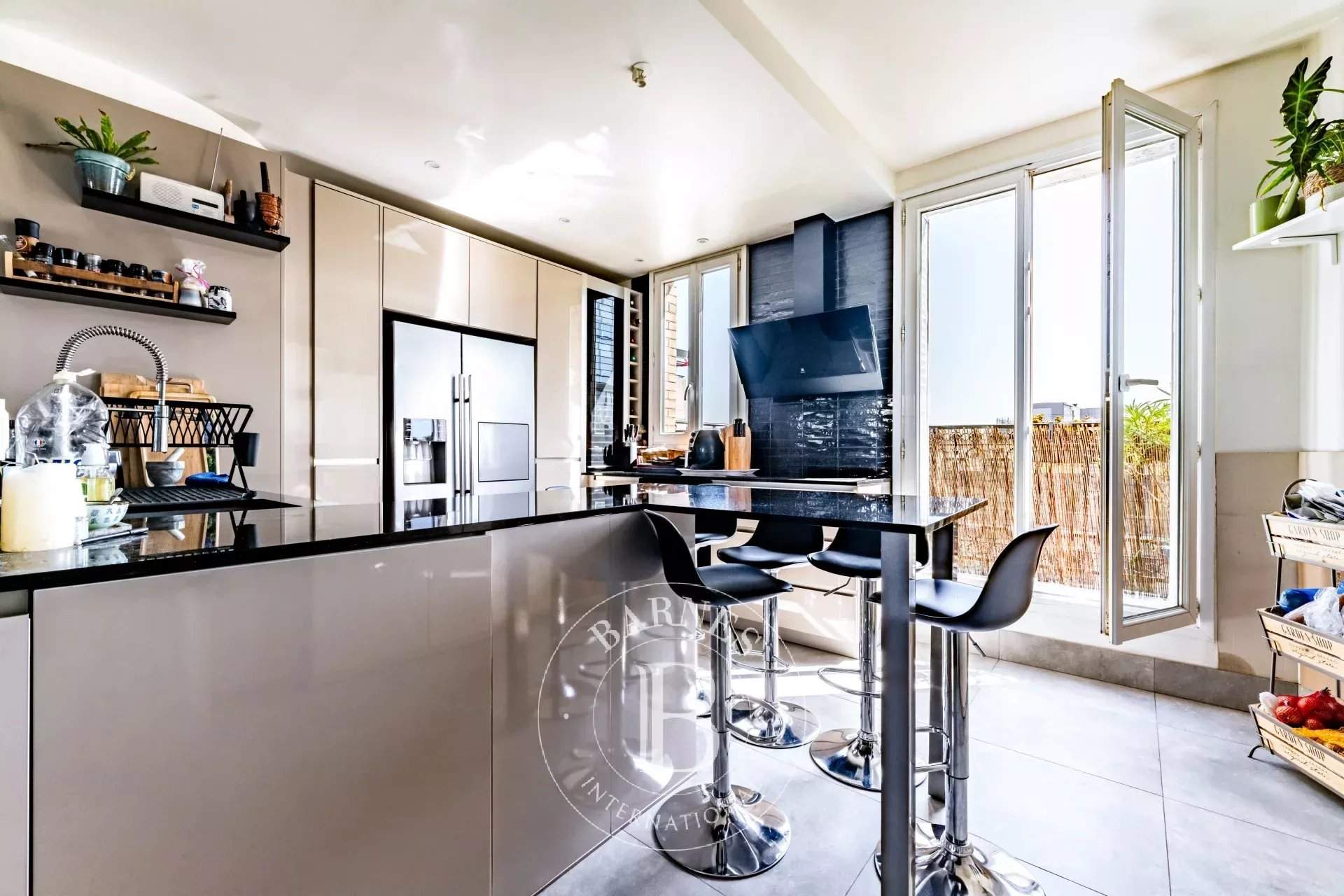 Neuilly-sur-Seine  - Appartement 6 Pi&egrave;ces 3 Chambres - picture 10