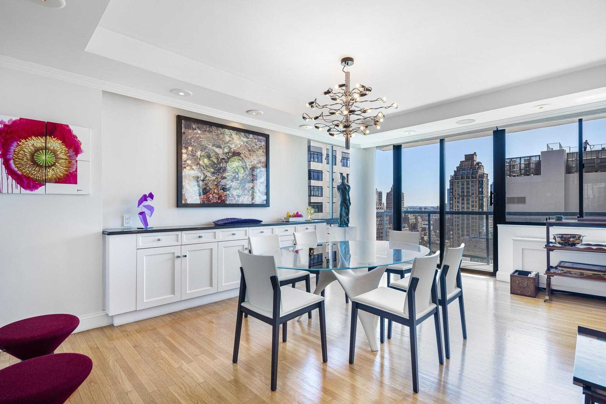 New York  - House 3 Bedrooms