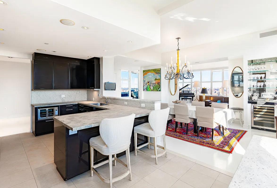 New York  - Apartment 4 Bedrooms - picture 7